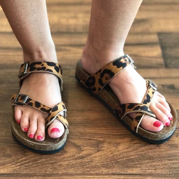 Leopard Buckle Chic Cork Wedge Slide Sandals - Picture 5 of 5